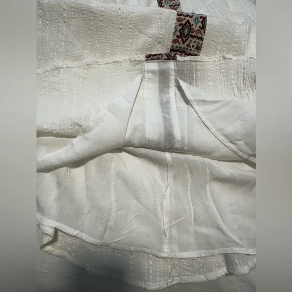 Hem & Thread Boho Chic Halter Dress - Picture 4 of 7